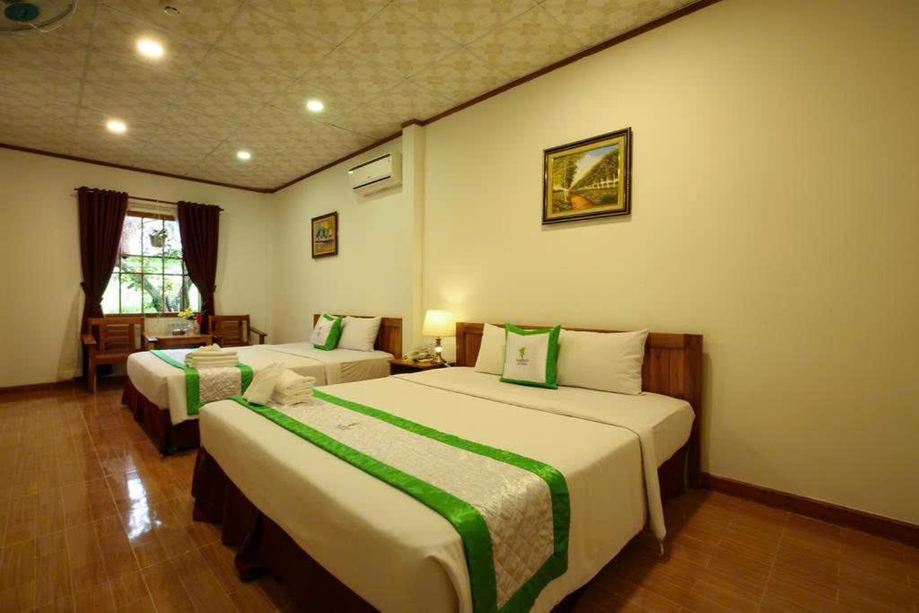 Bamboo Resort Дуонг-Донг Экстерьер фото