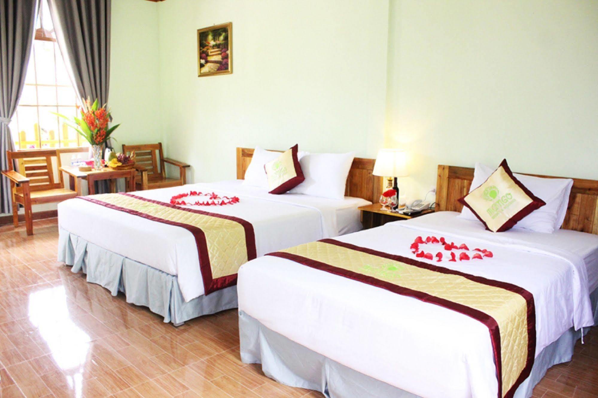 Bamboo Resort Дуонг-Донг Экстерьер фото