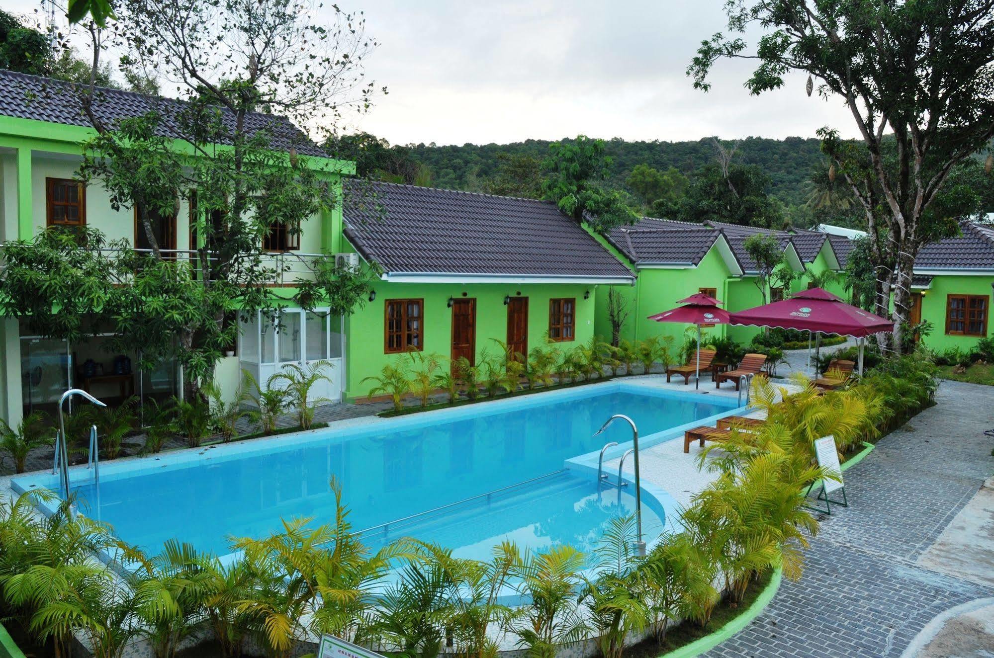 Bamboo Resort Дуонг-Донг Экстерьер фото