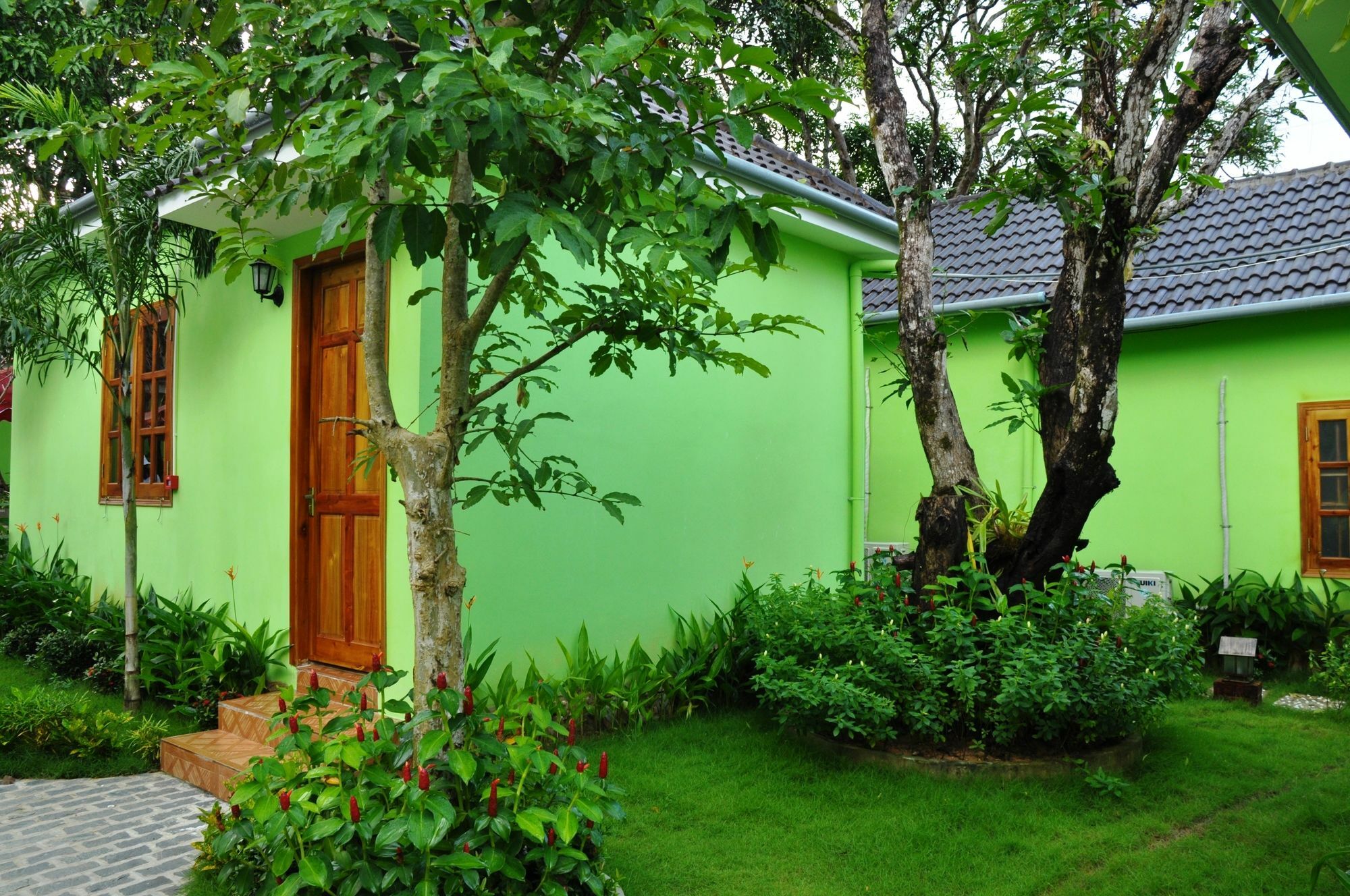 Bamboo Resort Дуонг-Донг Экстерьер фото