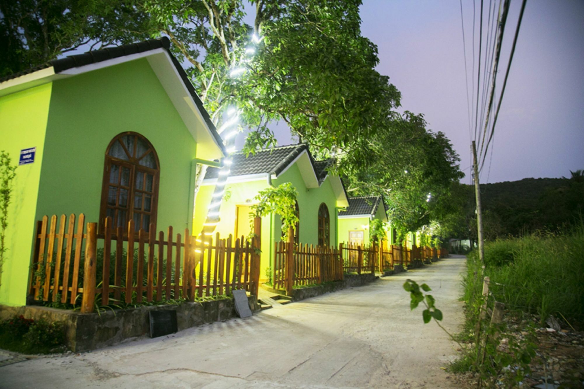 Bamboo Resort Дуонг-Донг Экстерьер фото