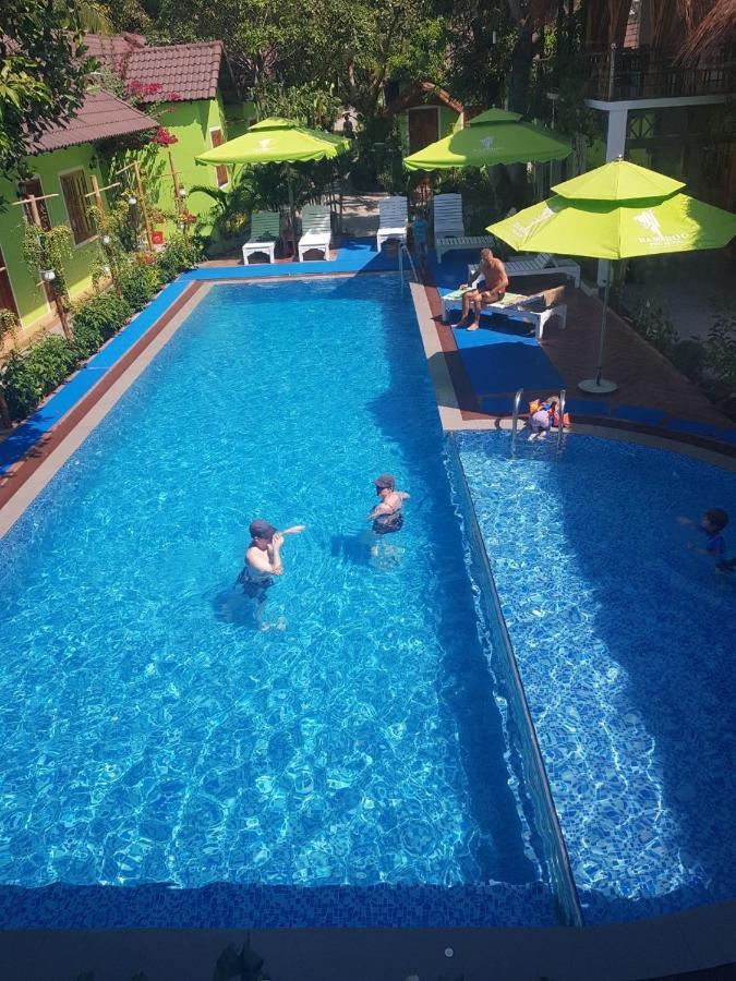 Bamboo Resort Дуонг-Донг Экстерьер фото