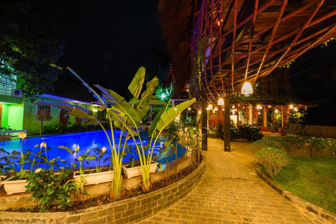 Bamboo Resort Дуонг-Донг Экстерьер фото